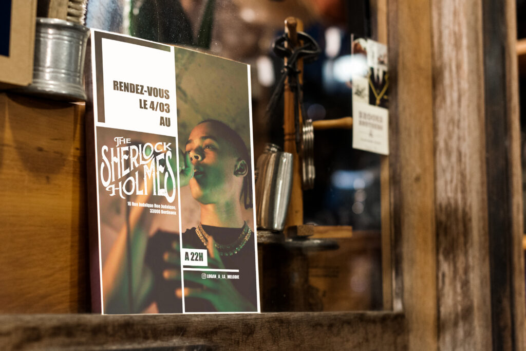 mockup affiche pour bar sherlock holmes